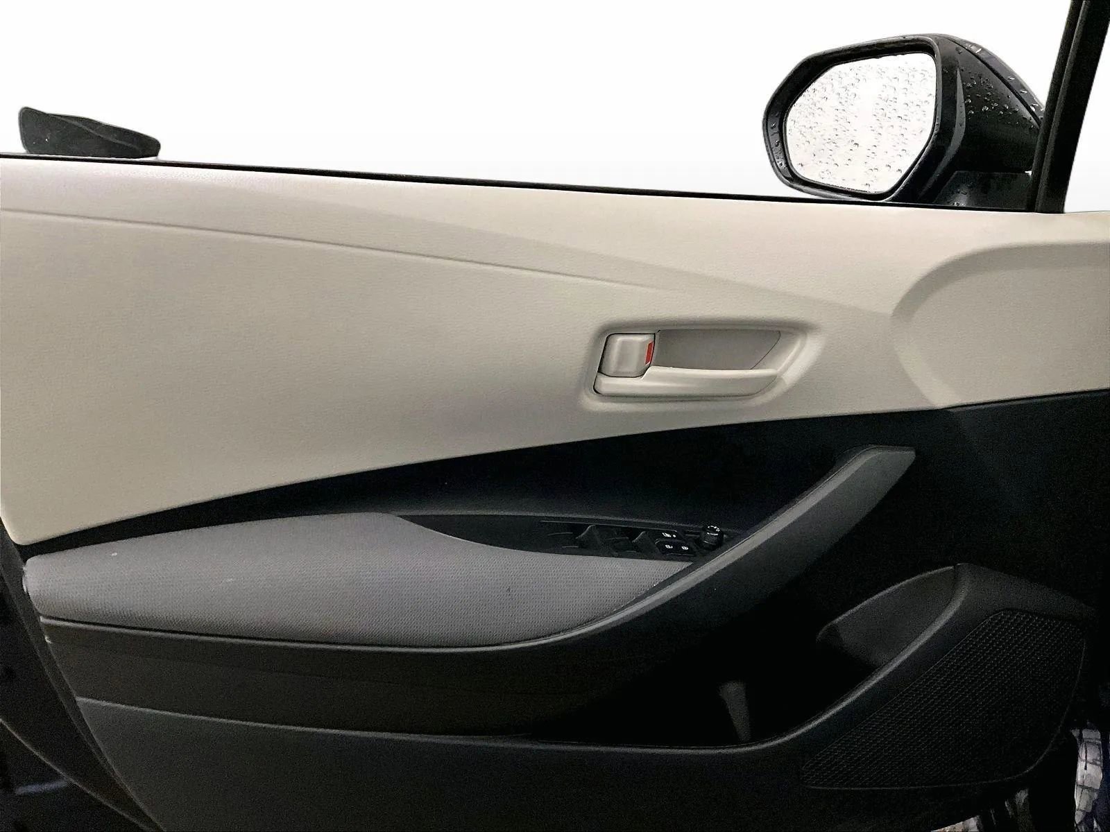 Used 2024 Toyota Corolla LE FWD image 22