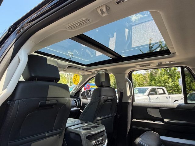 Certified 2025 Ford Expedition Active AWD/4WD image 11
