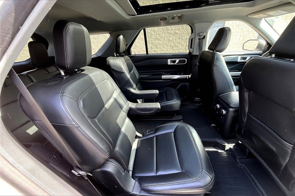 Certified 2022 Ford Explorer XLT w/ Equipment Group 202A image 26