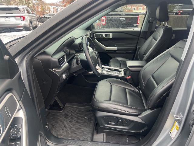 Certified 2021 Ford Explorer XLT w/ Equipment Group 202A image 24