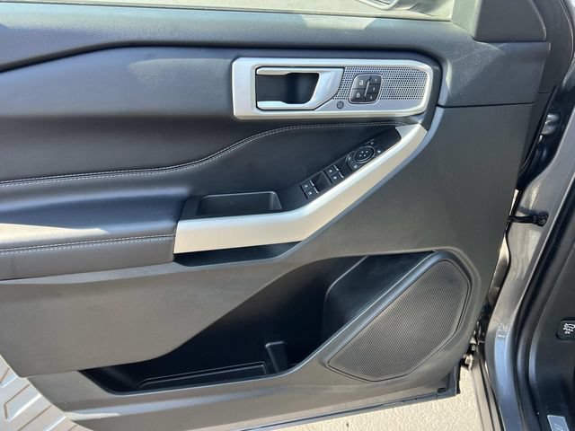 Certified 2023 Ford Explorer Limited w/ Equipment Group 301A AWD/4WD image 17