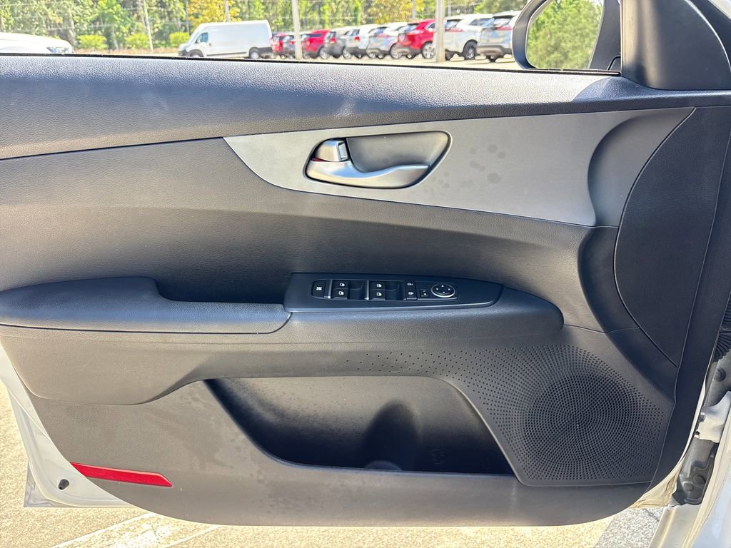 Used 2021 Kia Forte Sedan FWD image 15