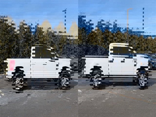 Certified 2021 Ford F350 XLT image 2