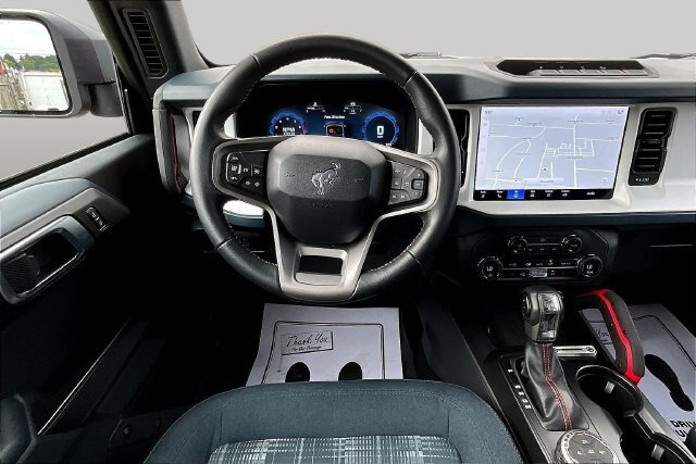 Certified 2025 Ford Bronco Heritage Edition AWD/4WD image 8