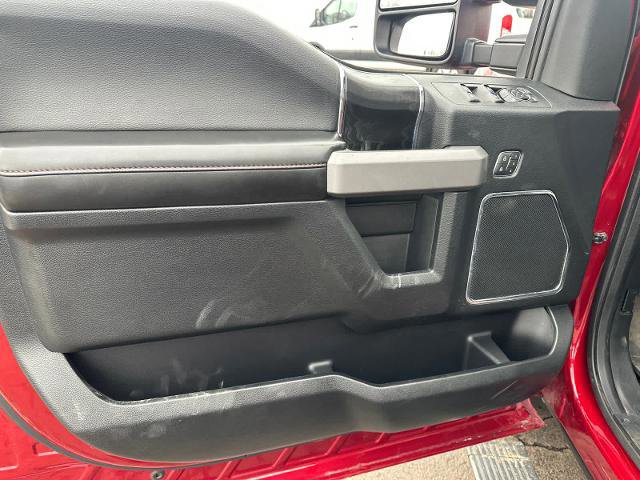 Certified 2018 Ford F150 Platinum w/ Equipment Group 701A Luxury image 31