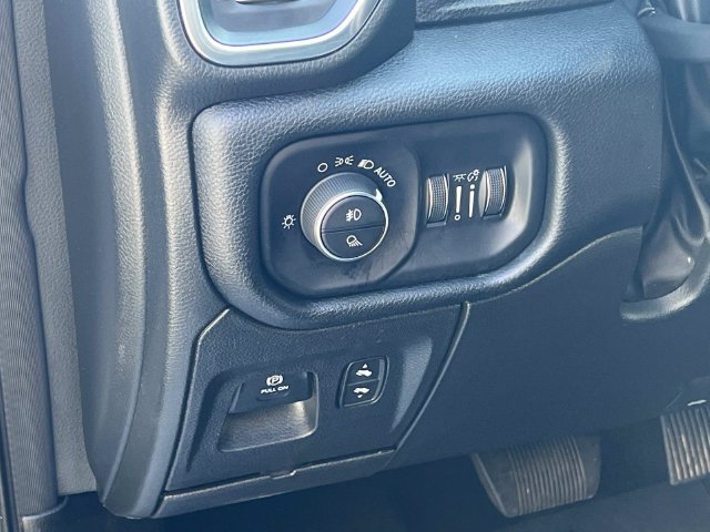 Used 2022 RAM 1500 Laramie AWD/4WD image 18