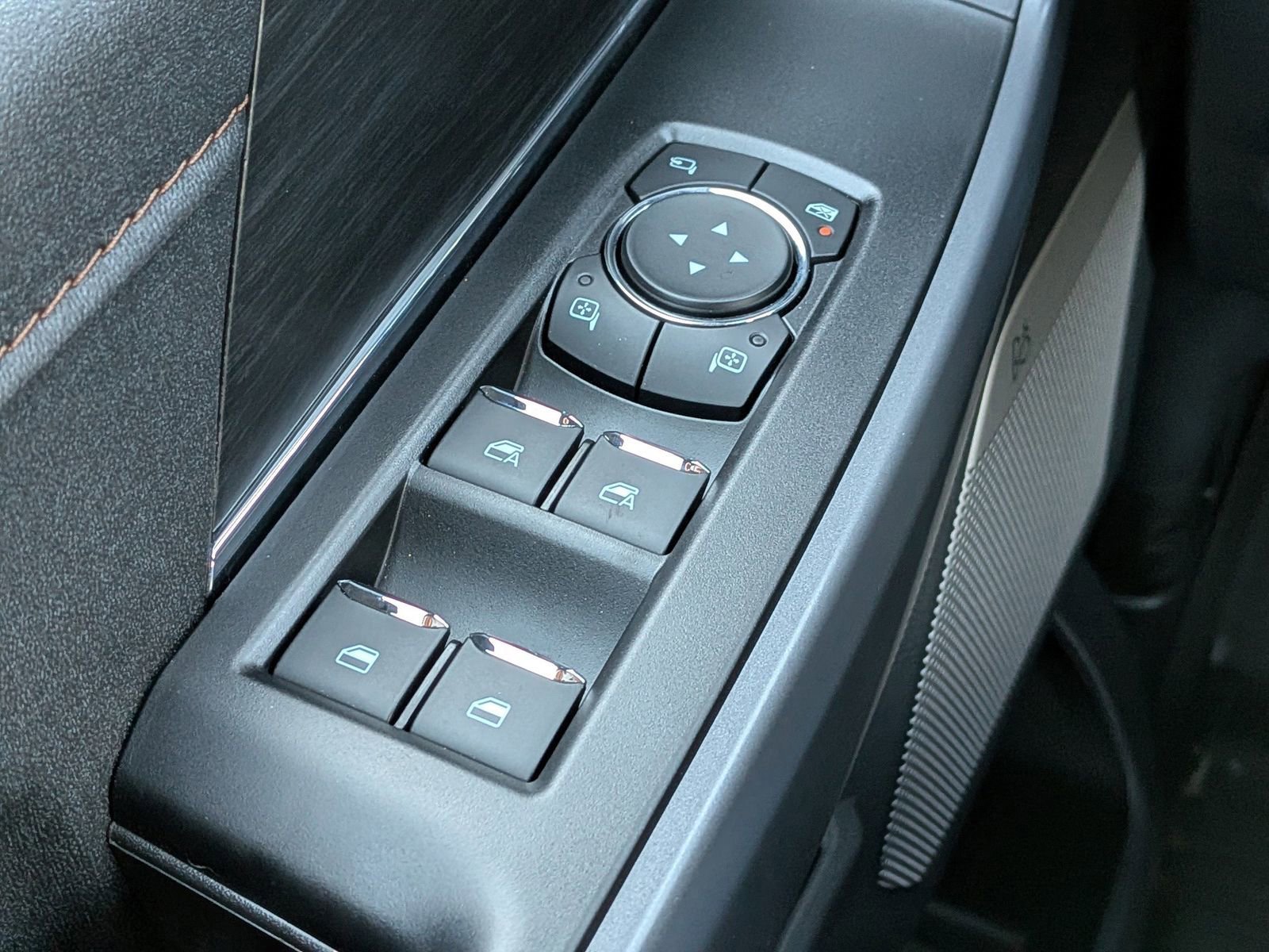 Certified 2025 Ford F150 Lariat w/ Equipment Group 501A Mid image 27