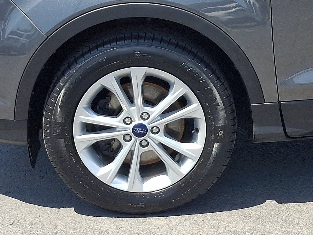 Certified 2017 Ford Escape SE AWD/4WD image 8