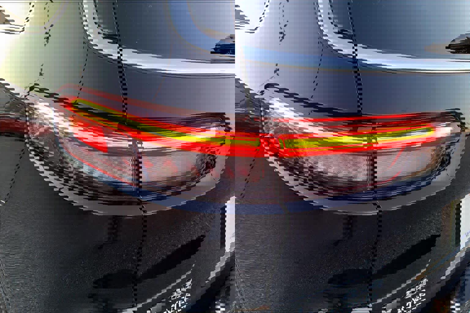 Used 2023 Jeep Grand Cherokee L Overland w/ Advanced Protech Group III image 27