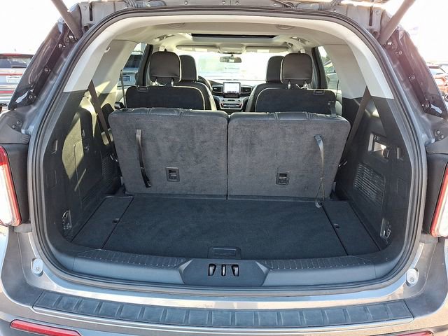 Certified 2022 Ford Explorer XLT w/ Equipment Group 202A image 31