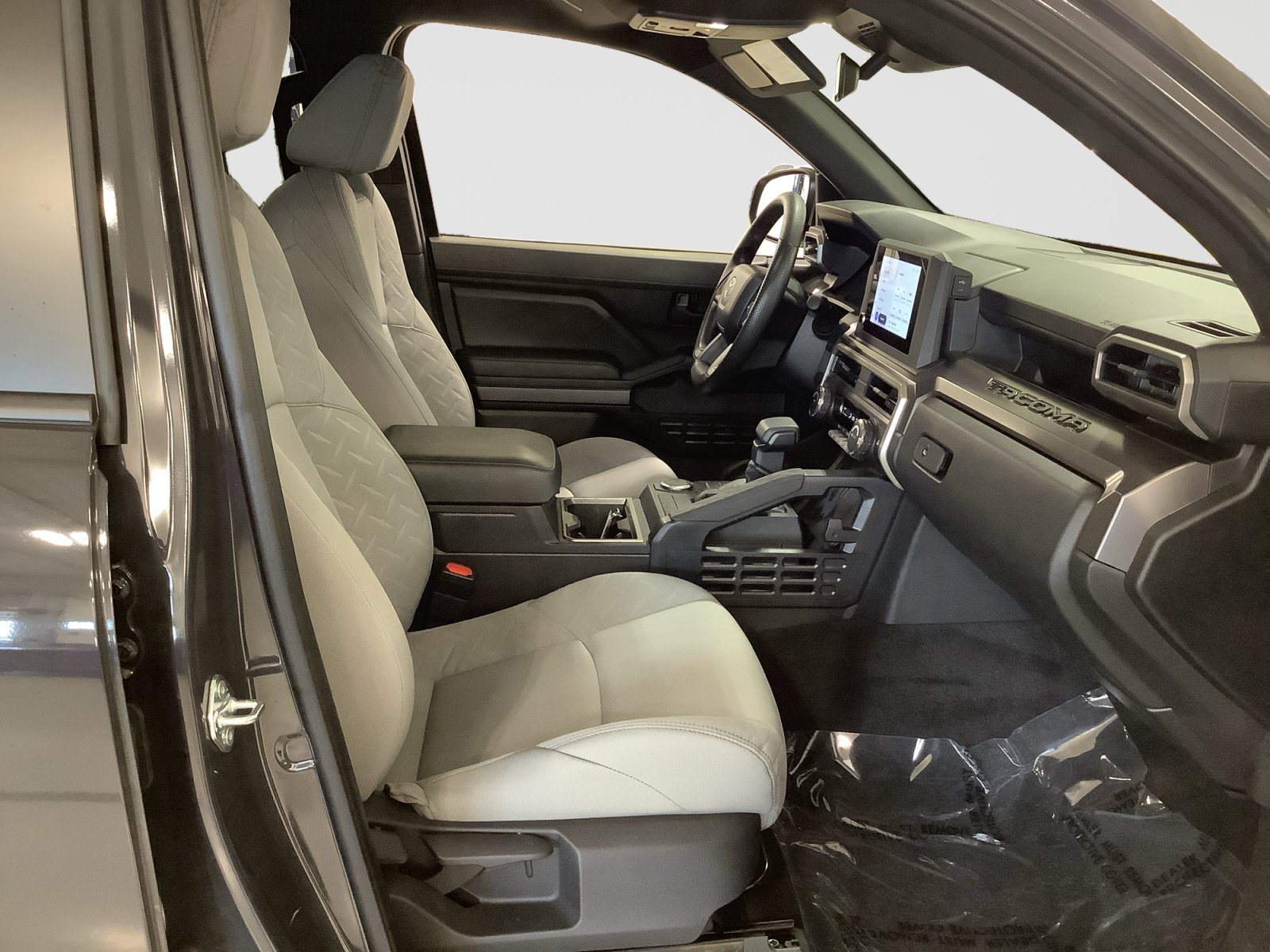 Used 2026 Toyota Tacoma SR5 RWD image 21