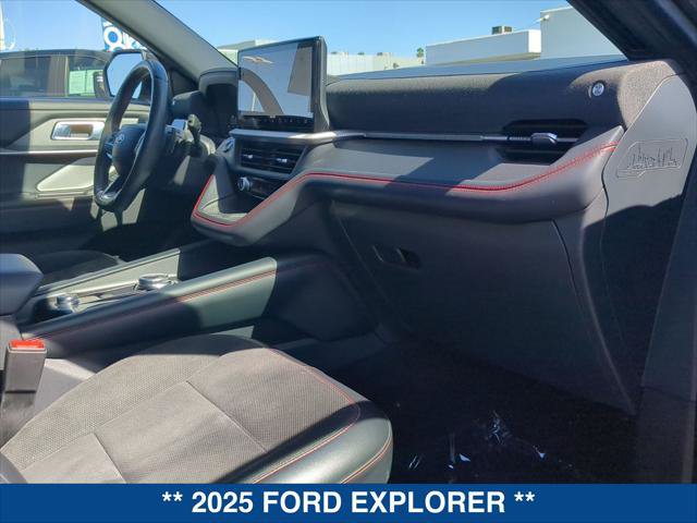 Certified 2025 Ford Explorer ST AWD/4WD image 23
