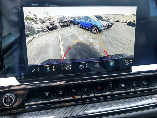 Used 2024 Chevrolet Silverado 2500 ZR2 w/ Technology Package AWD/4WD image 23