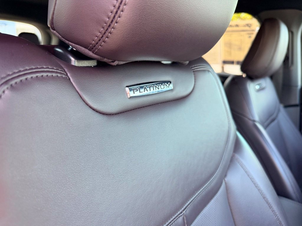 Certified 2025 Ford Explorer Platinum RWD image 13