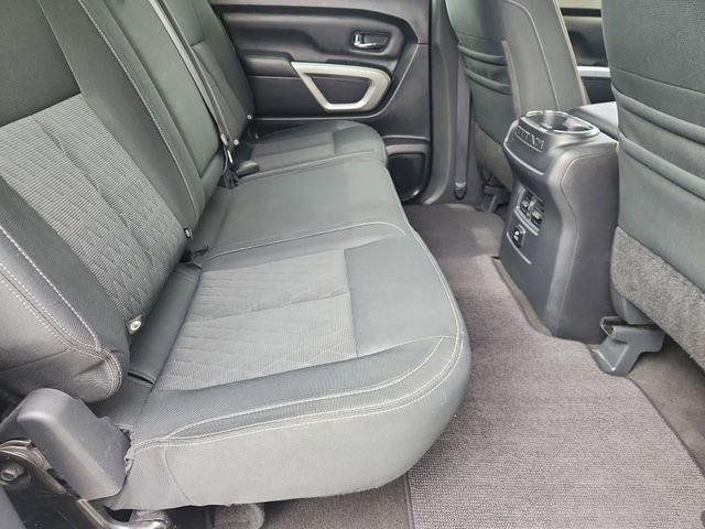 Used 2018 Nissan Titan SV w/ SV Convenience Package RWD image 26