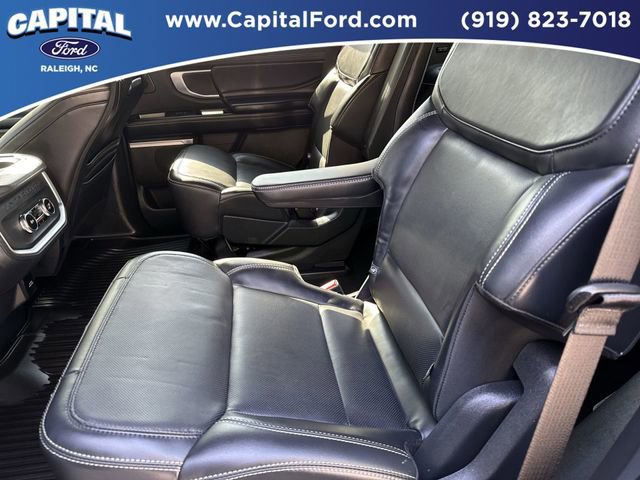 Certified 2025 Ford Expedition Platinum w/ Stealth Performance Package AWD/4WD image 18