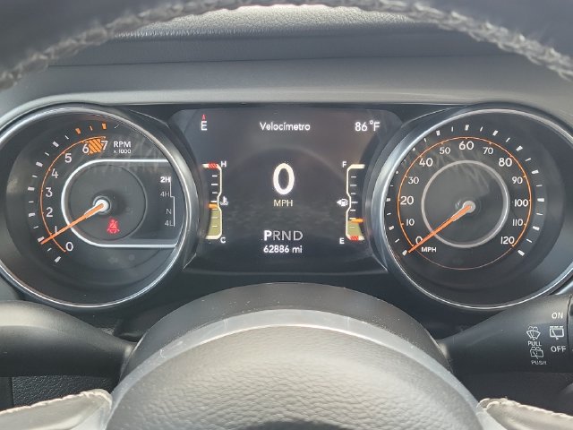 Used 2022 Jeep Wrangler Unlimited Sahara AWD/4WD image 28