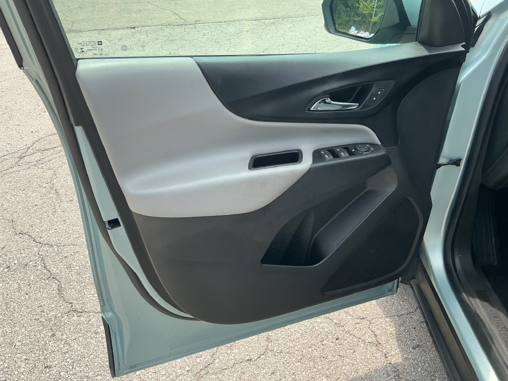 Used 2022 Chevrolet Equinox LT FWD image 13