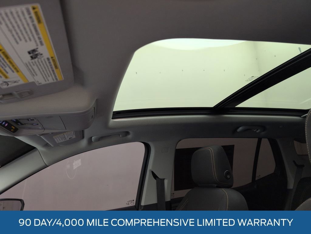 Used 2021 GMC Terrain SLE w/ Driver Convenience Package image 10