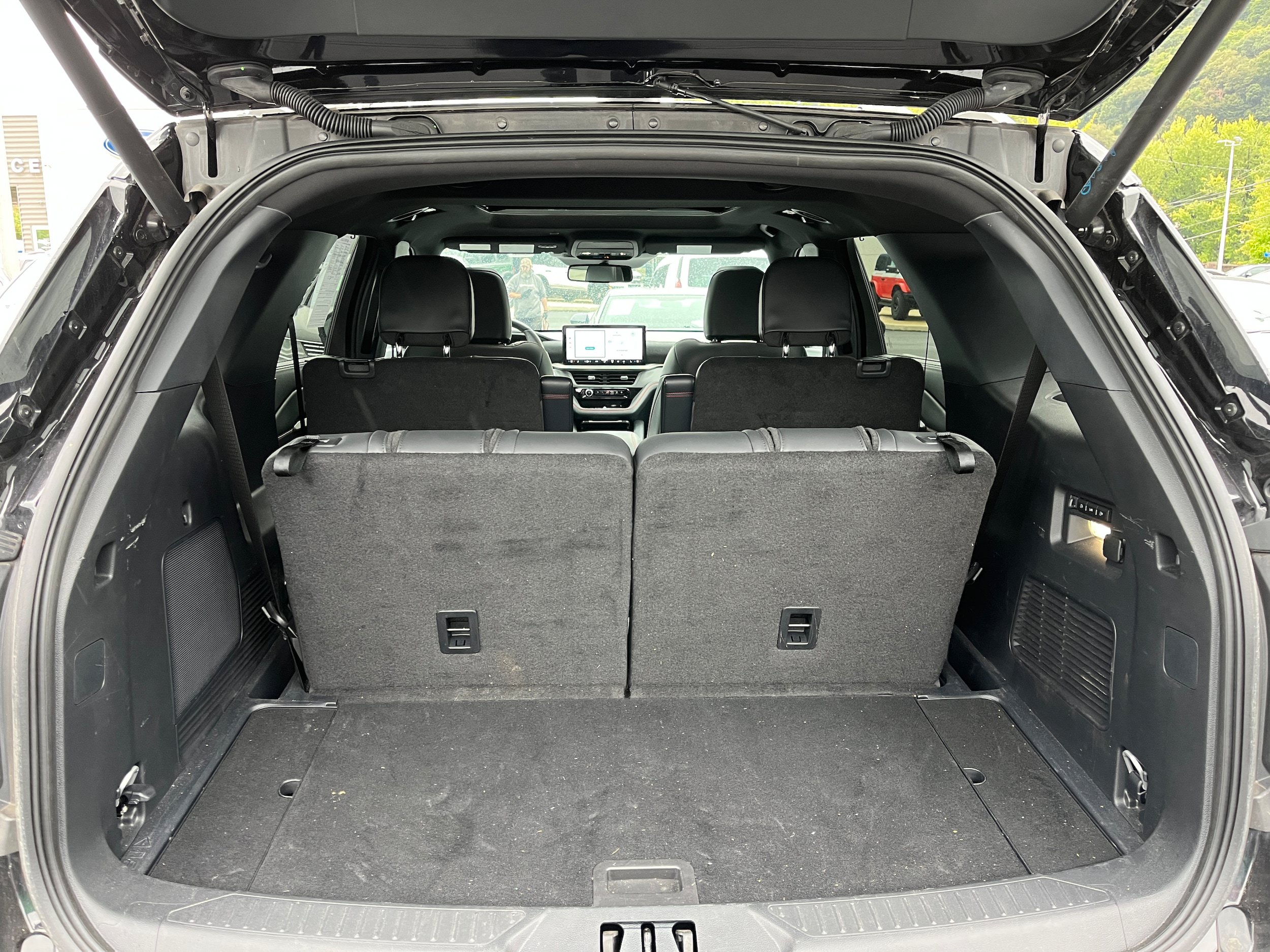 Certified 2025 Ford Explorer ST AWD/4WD image 12