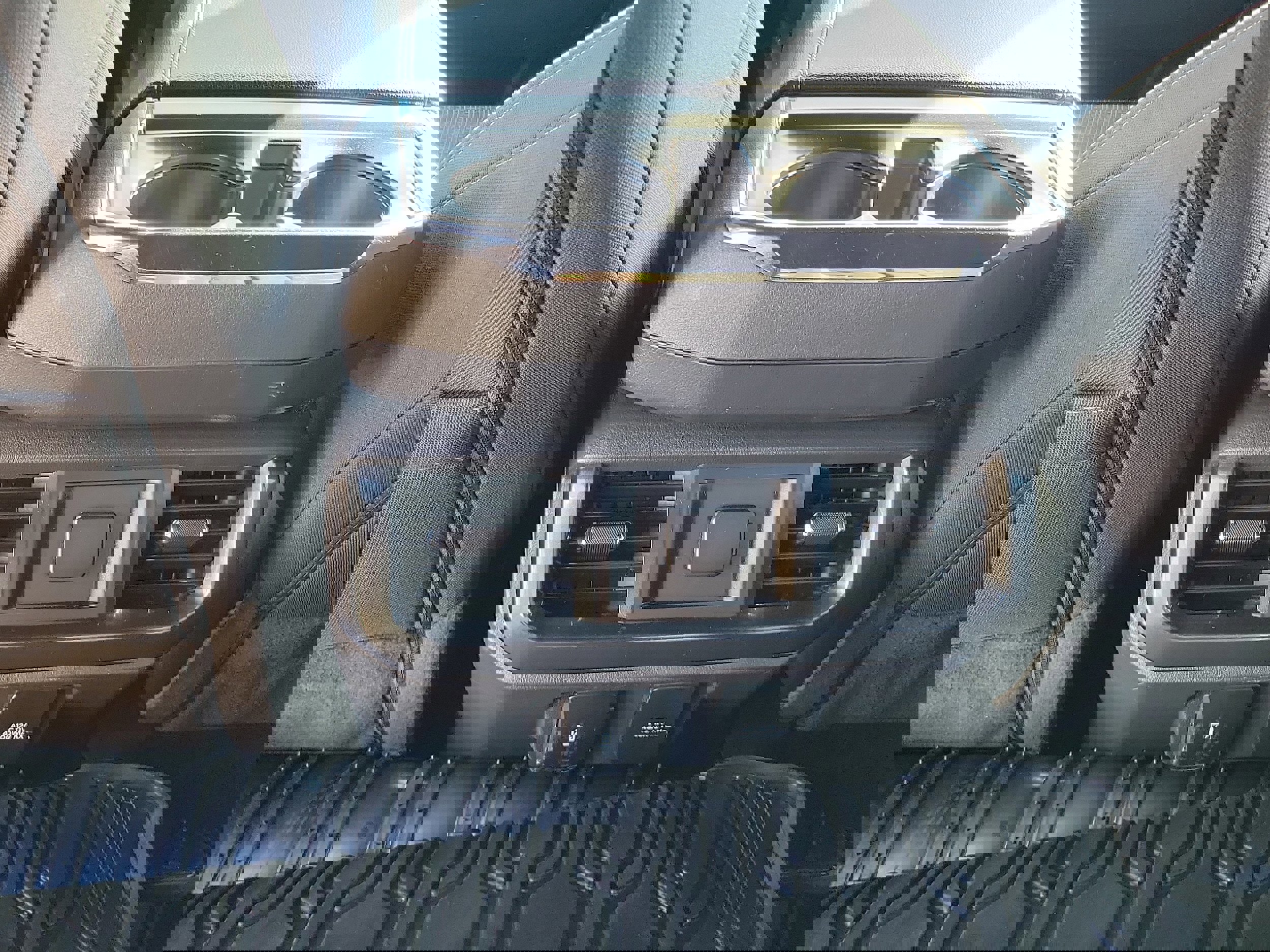 Certified 2022 Ford F150 XLT w/ Equipment Group 302A High image 16