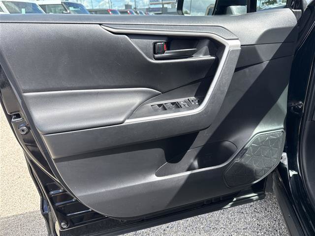 Used 2024 Toyota RAV4 LE FWD image 23