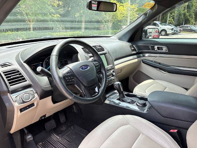 Certified 2018 Ford Explorer XLT w/ Equipment Group 202A AWD/4WD image 6