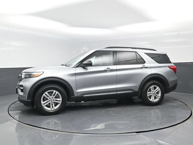 Certified 2024 Ford Explorer XLT w/ Equipment Group 202A AWD/4WD image 4