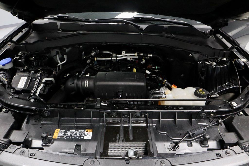 Certified 2023 Ford Explorer XLT w/ Equipment Group 202A image 18