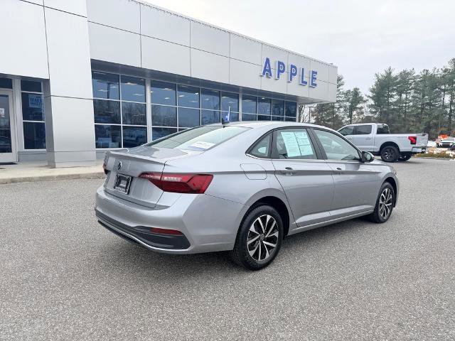 Used 2024 Volkswagen Jetta S image 5