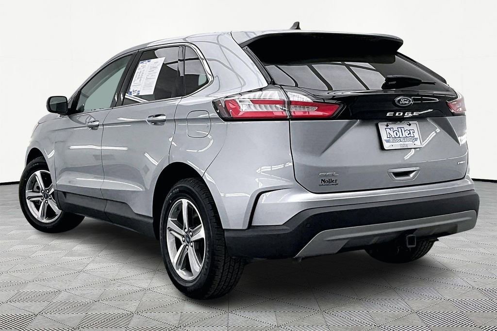 Certified 2022 Ford Edge SEL w/ Convenience Package image 2