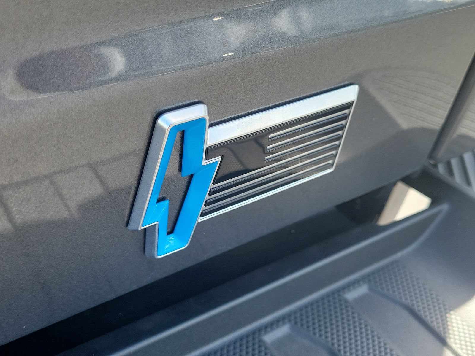 Certified 2025 Ford F150 Lightning XLT AWD/4WD image 6