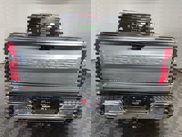 Used 2024 Chevrolet Silverado 1500 LTZ image 4