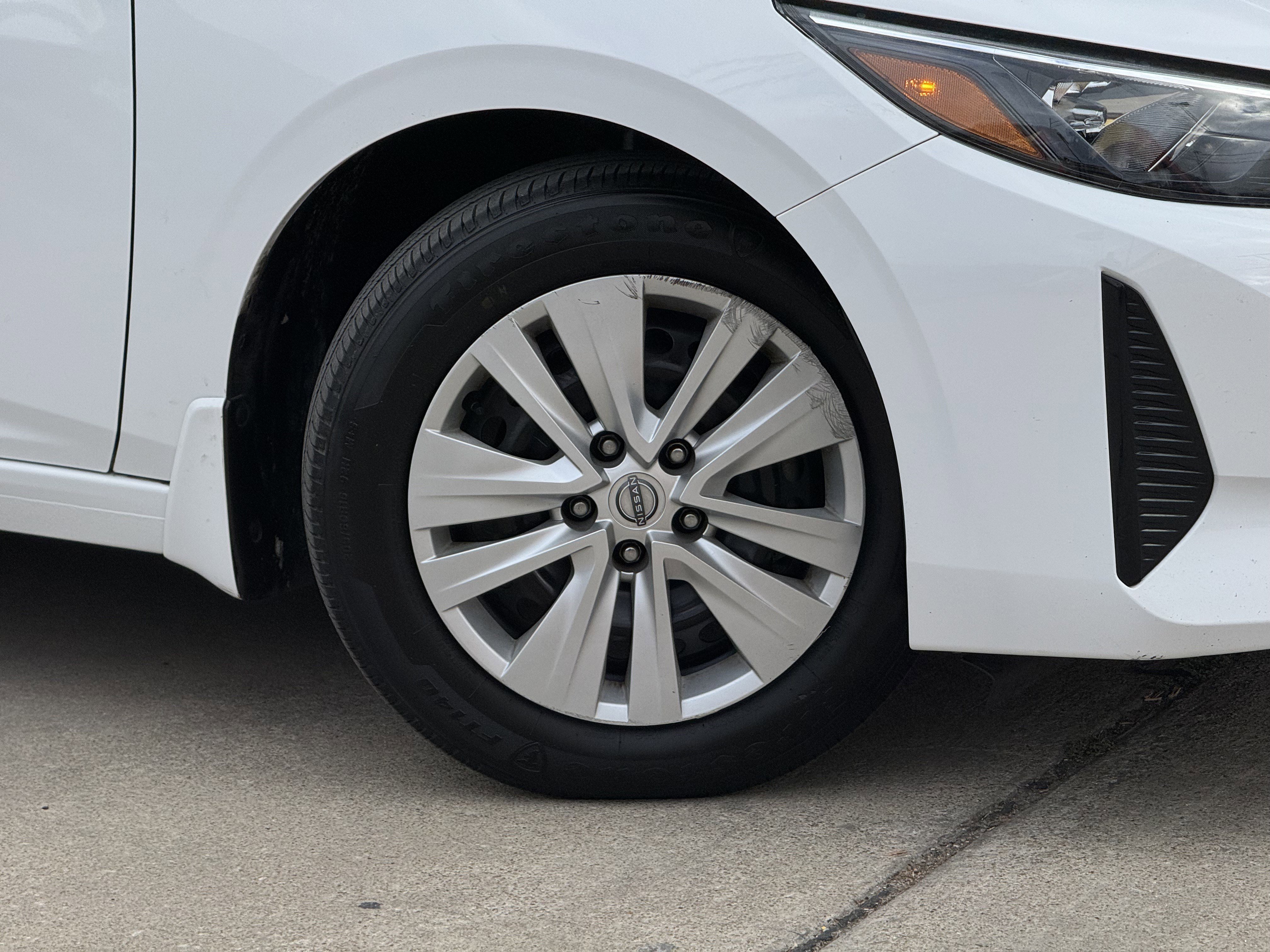 Used 2024 Nissan Sentra S image 3