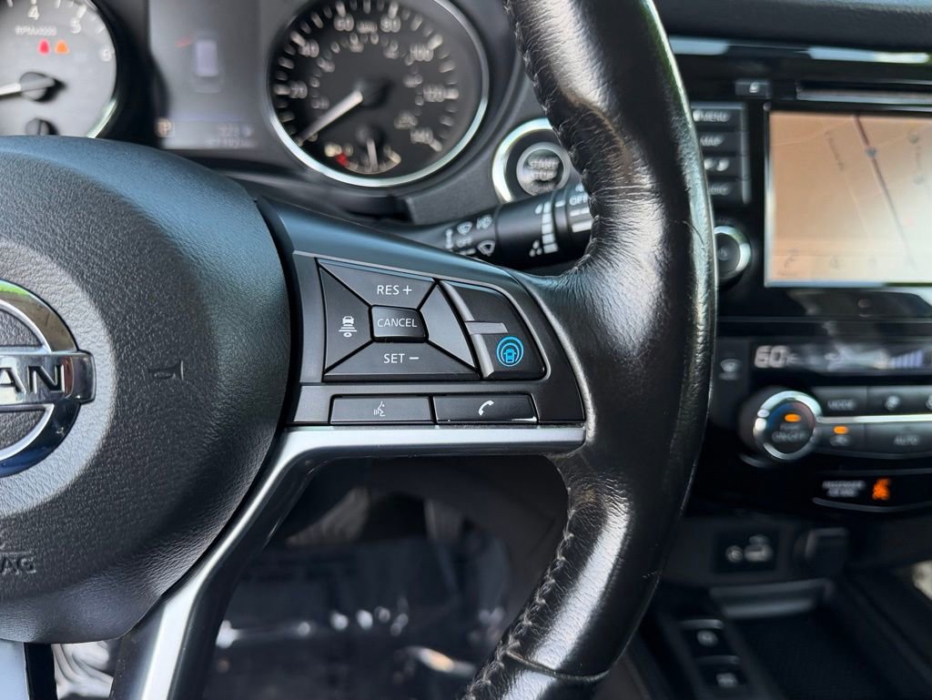 Used 2018 Nissan Rogue SL w/ Premium Package FWD image 23