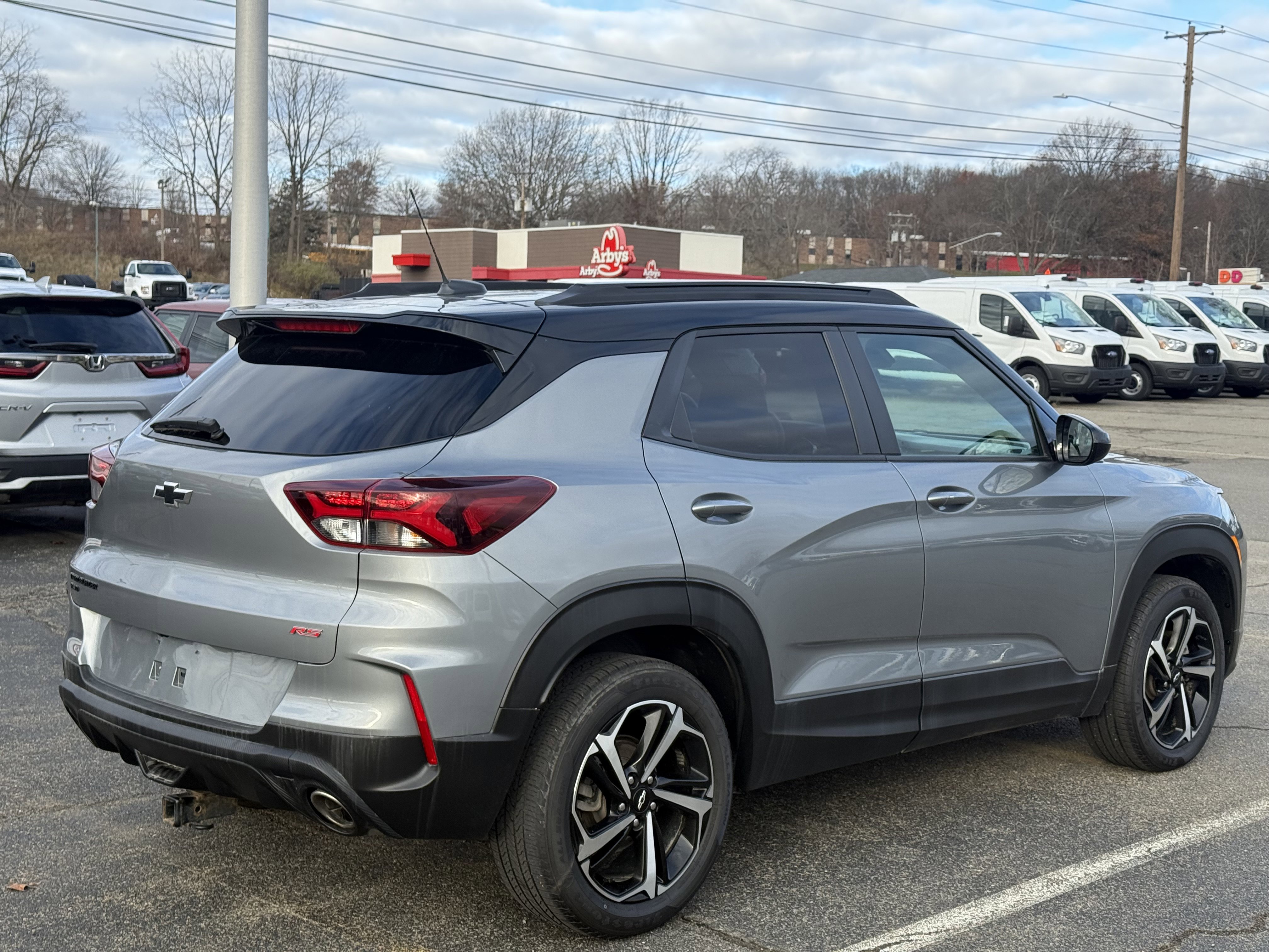 Used 2023 Chevrolet TrailBlazer RS w/ Sun and Liftgate Package image 2