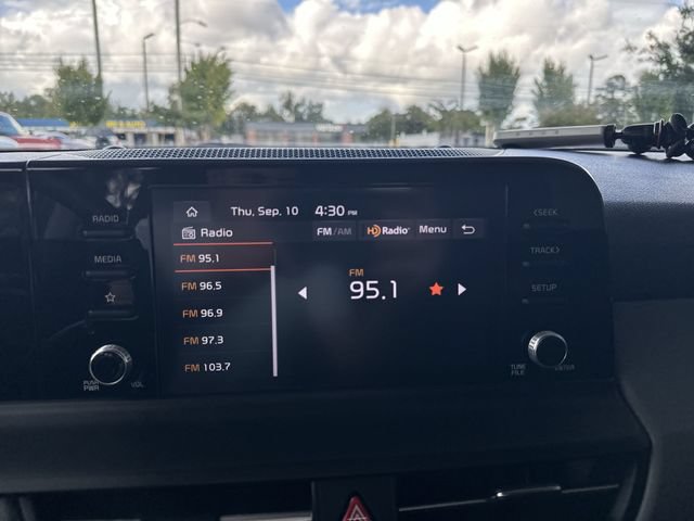 Used 2024 Kia Seltos LX AWD/4WD image 17