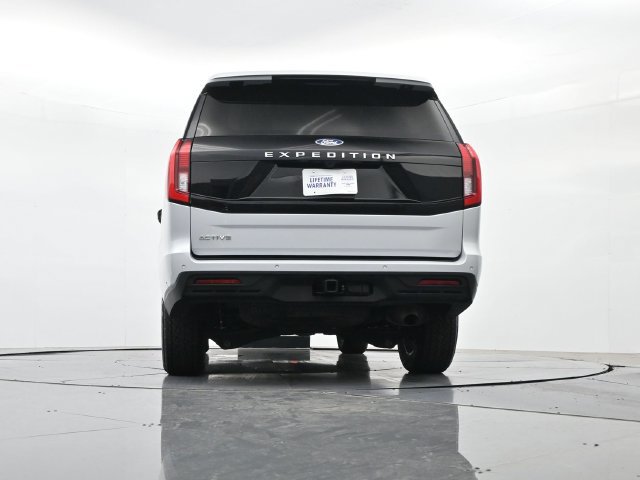 Certified 2025 Ford Expedition Active AWD/4WD image 44