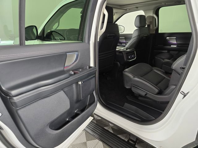 Certified 2025 Ford Expedition Max Platinum AWD/4WD image 17