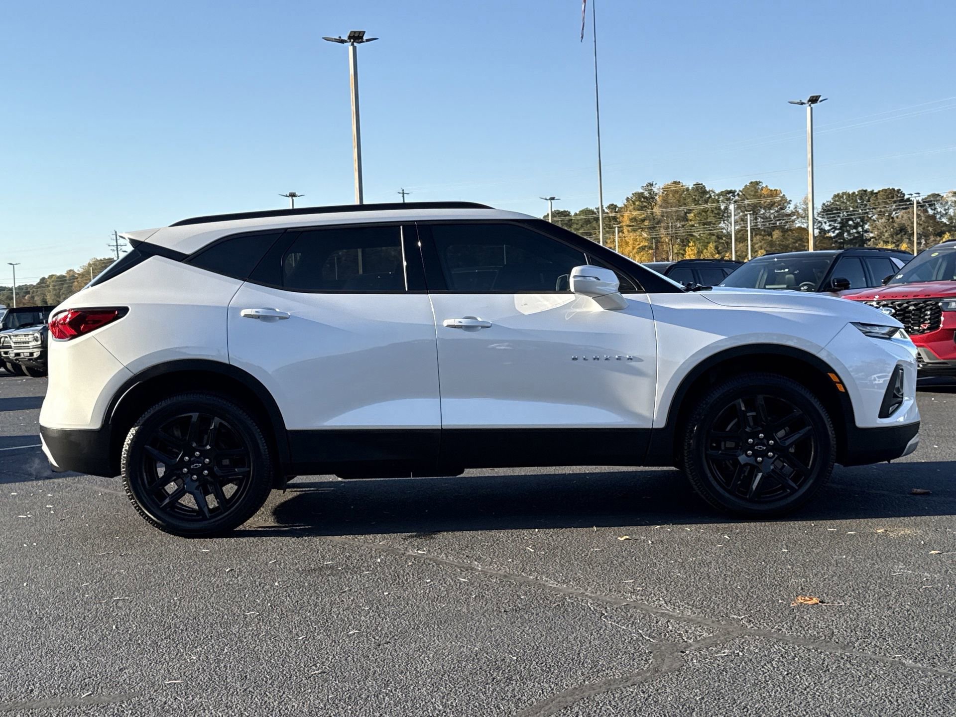 Used 2020 Chevrolet Blazer LT image 2