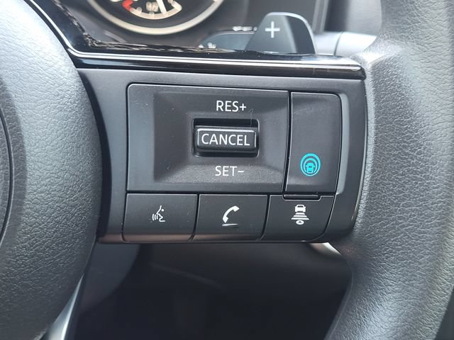 Used 2023 Nissan Rogue SV FWD image 19