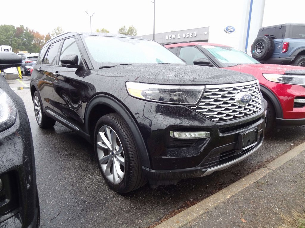 Certified 2022 Ford Explorer Platinum w/ Equipment Group 601A image 2