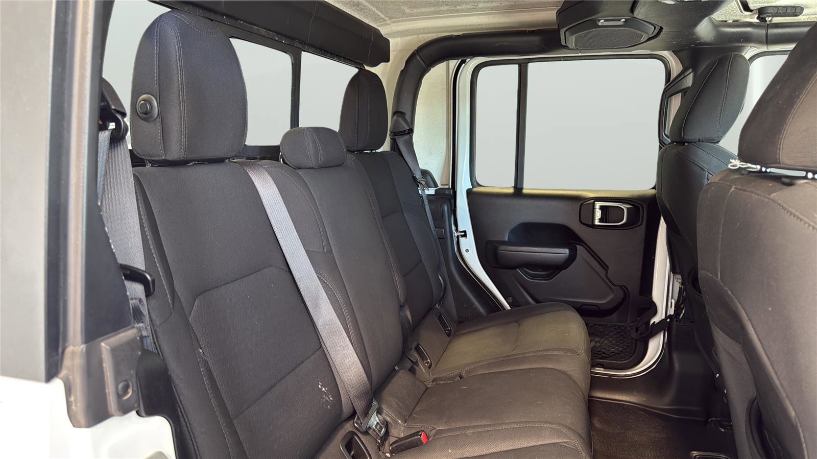 Used 2022 Jeep Gladiator Sport image 14