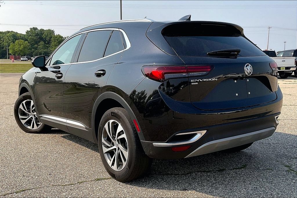 Used 2023 Buick Envision Essence AWD/4WD image 3