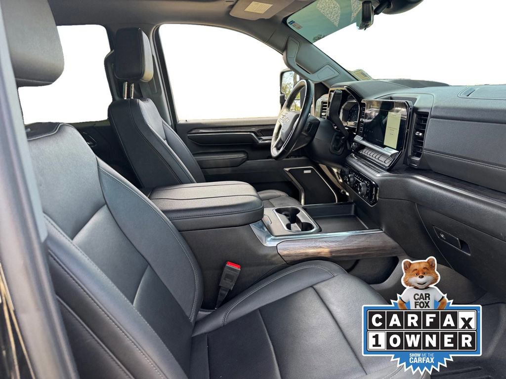 Used 2024 Chevrolet Silverado 2500 LTZ w/ LTZ Plus Package image 18