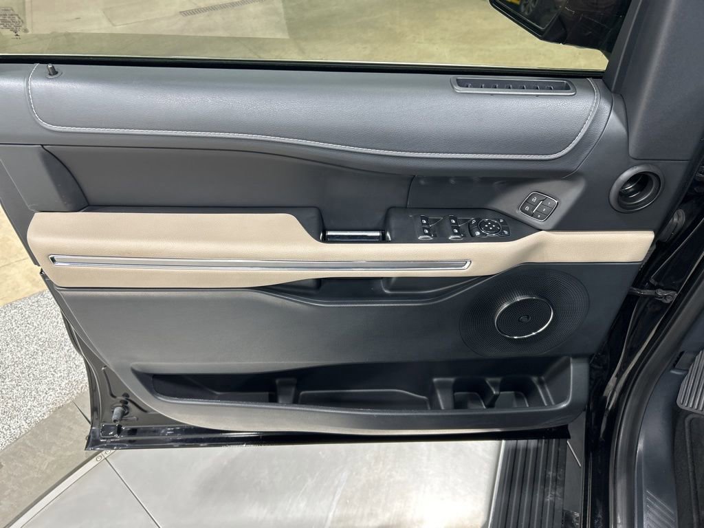 Certified 2024 Ford Expedition Limited image 15