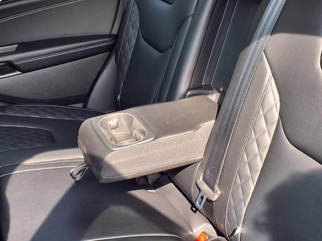 Certified 2024 Ford Edge Titanium AWD/4WD image 34