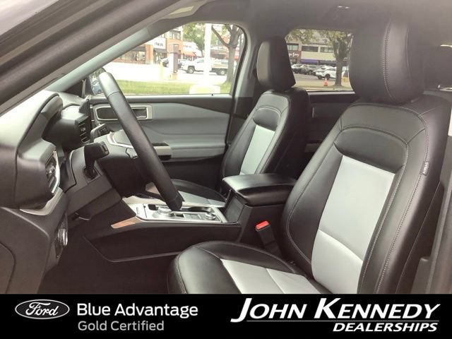 Certified 2023 Ford Explorer XLT w/ Equipment Group 202A AWD/4WD image 11
