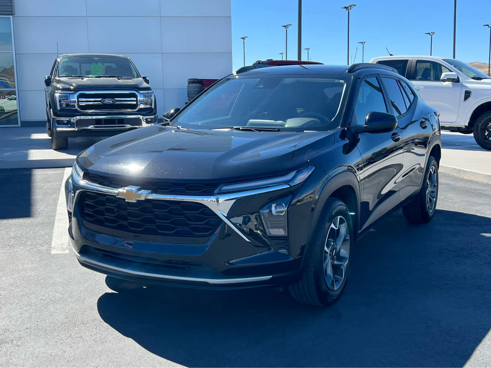 Used 2024 Chevrolet Trax LT w/ Driver Confidence Package image 2