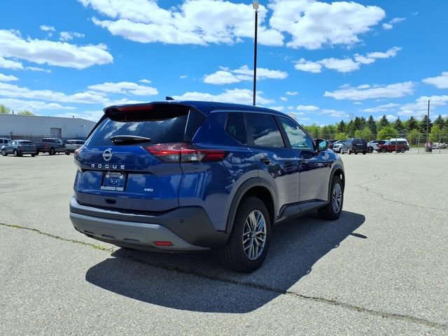 Used 2023 Nissan Rogue S AWD/4WD image 6